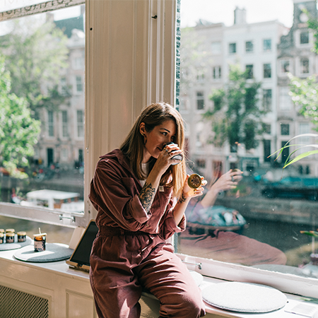 Sustainable scents with Isil, the founder of The Very Good Candle Co.