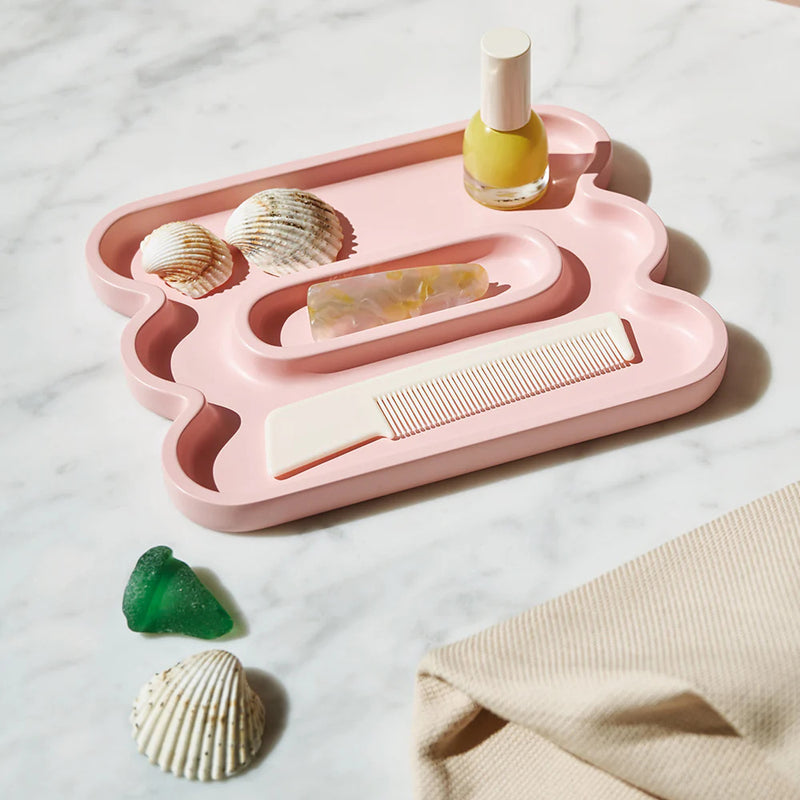Resin tray pink catchall by Spanish design brand Octaevo, available at www.cuemars.com
