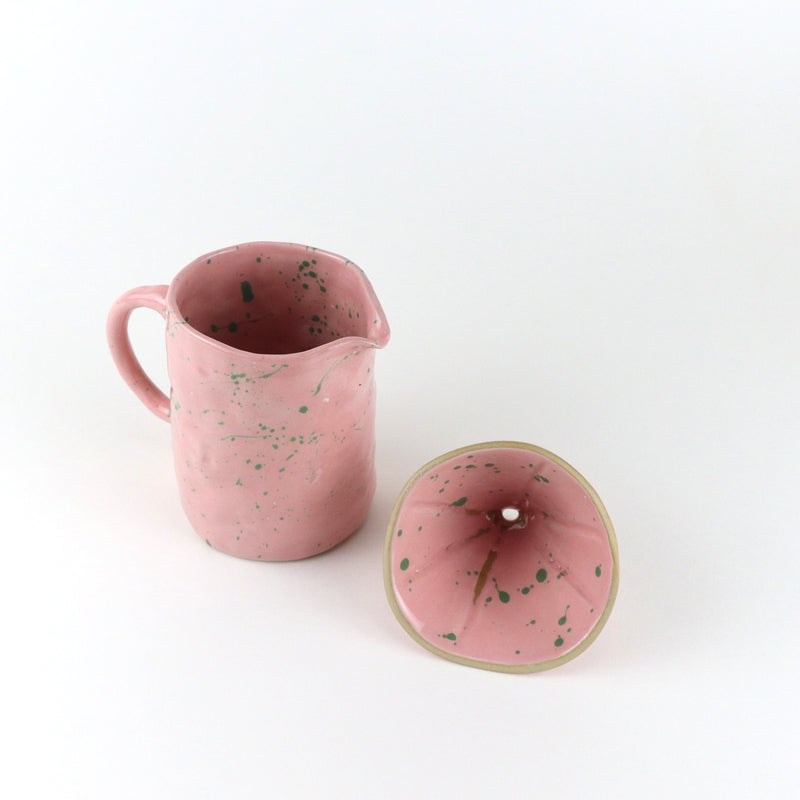 Ceramic Coffee drip pink and green handmade by Soup Ceramics, designed in collaboration with Cuemars. 