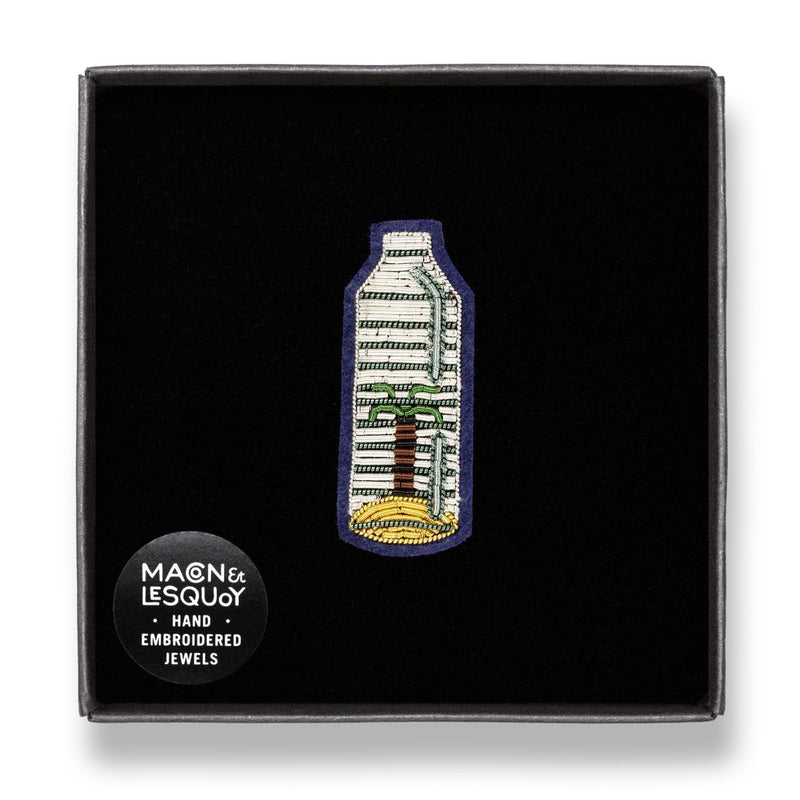 Oasis brooch macon et lesquoy cuemars