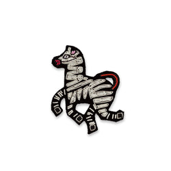 zebra-brooch-macon et lesquoy cuemars