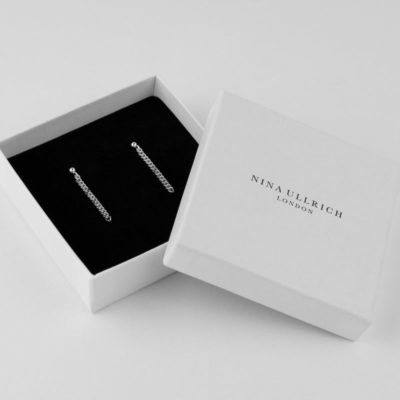 nina-ullrich-silver-Chain-Earrings-small-cuemars-3