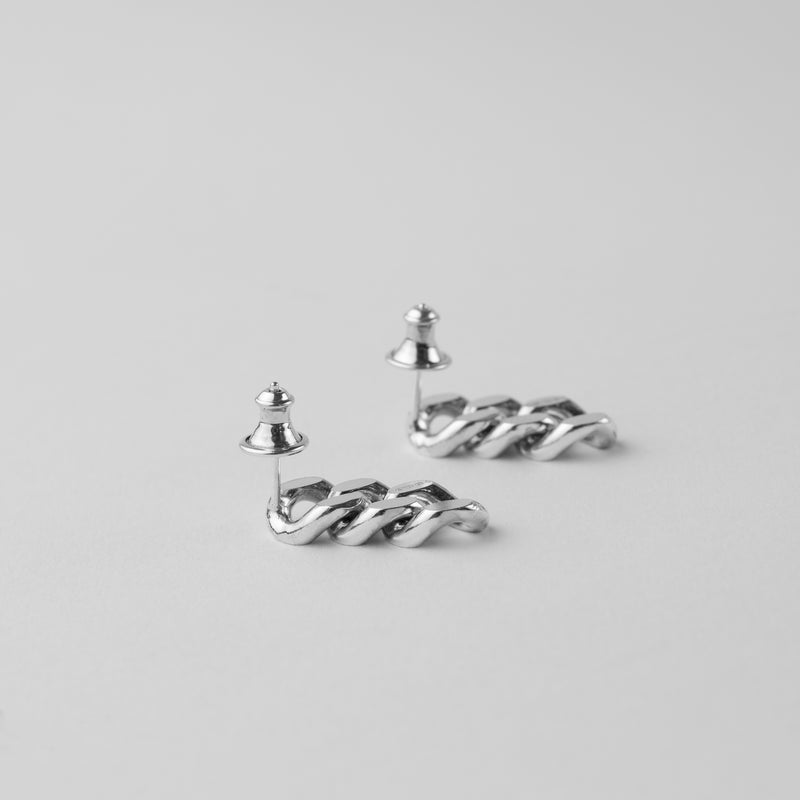nina-ullrich-silver-small-Chain-LinkEarrings-cuemars-2nina-ullrich-silver-small-Chain-LinkEarrings-cuemars-2