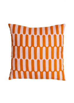 Ziggy Cushion by Tarta Gelatina – 45 × 45 cm hand-embroidered organic cotton cushion cover in wavy orange & pink pattern, sustainable artisan design