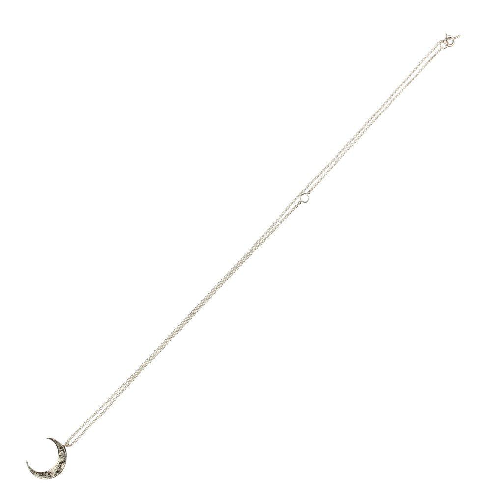 Momocreatura Crescent Moon Necklace Silver