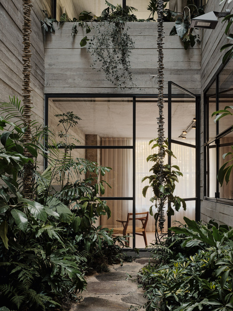 Preview: Gestalten Coffee Table Book - Evergreen Architecture - Overgrown Buildings & Greener Living