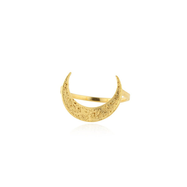 Crescent Moon Gold Plated Silver Ring featuring intricate details of the moon craters. Handmade by Momocreatura