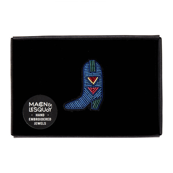 maconetlesquoy-blue-santiag-boot-handmade-brooch-cuemars