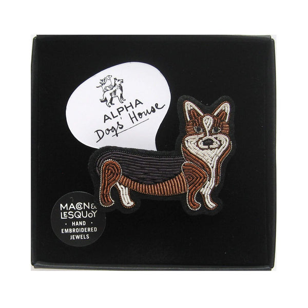 maconetlesquoy-corgi-handmade-brooch-cuemars