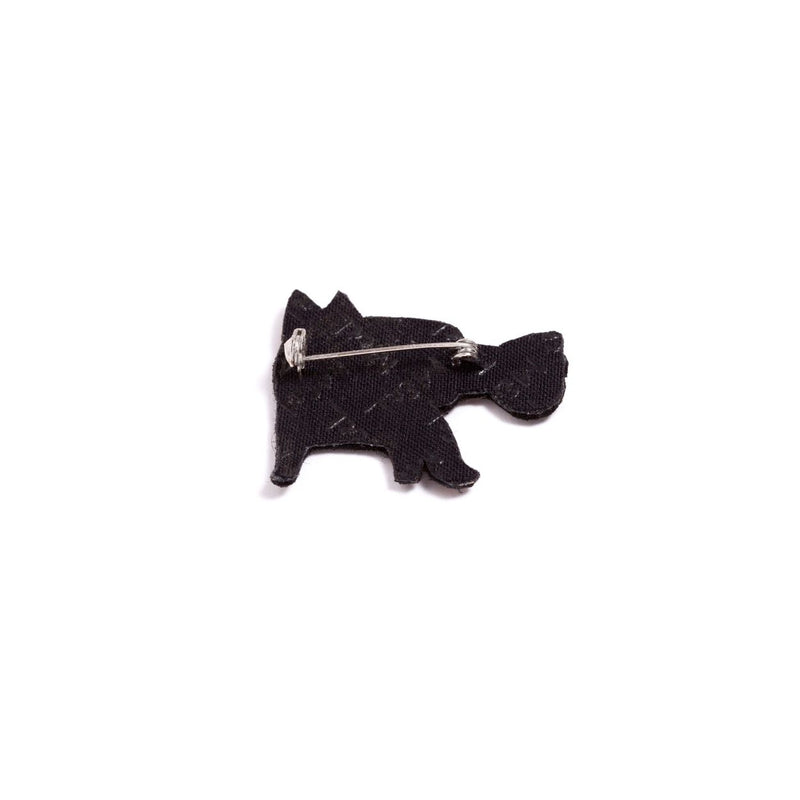 maconetlesquoy-vegan-wolf-handmade-brooch-cuemars