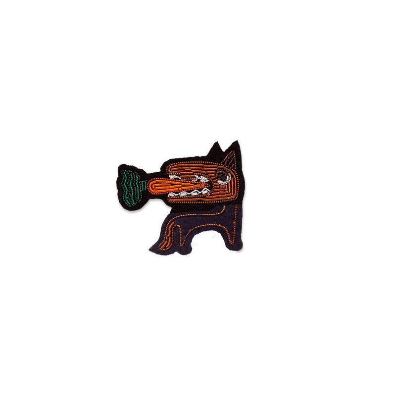 maconetlesquoy-vegan-wolf-handmade-brooch-cuemars