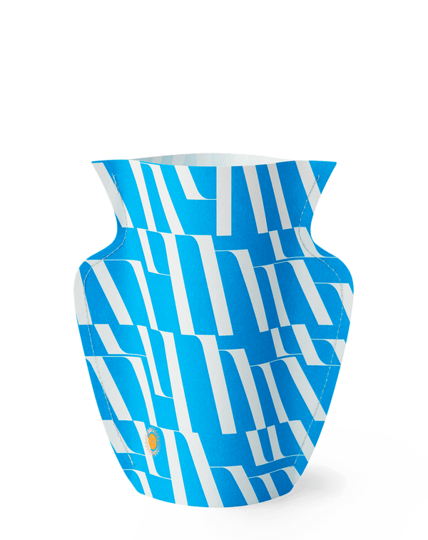 Picture of a handmade waterproof mini paper vase by Barcelona based design studio Octaevo