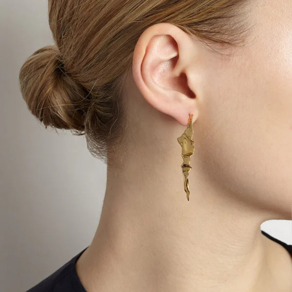 pointed earrings gold plated silver by Niza Huang, available at www.cuemars.com
