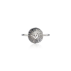 Silver Sun Ring with face and sun ray details made by hand by maker Momocreatura