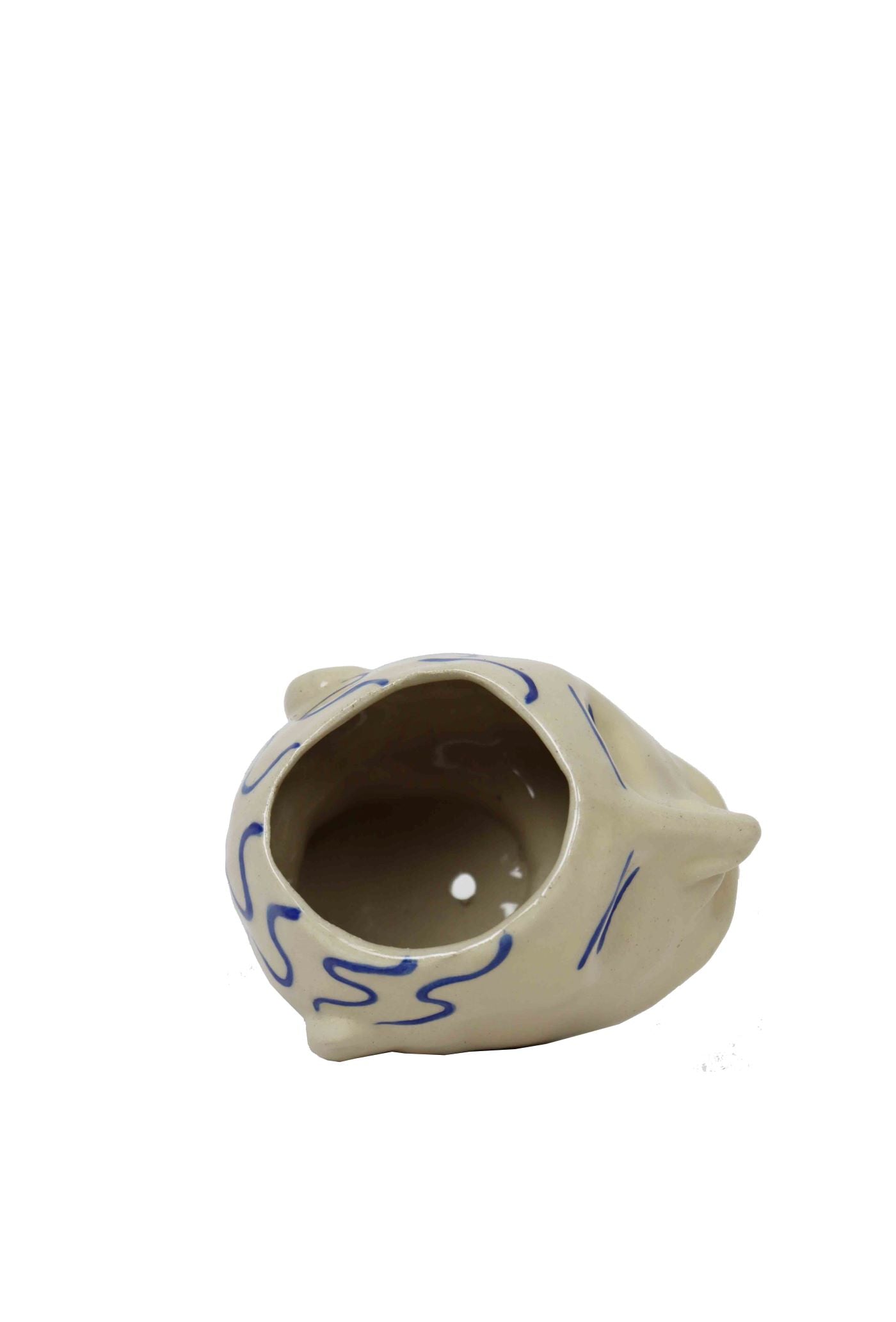 product picture of handmade head pottery planter by Sophie Alda for Cuemars
