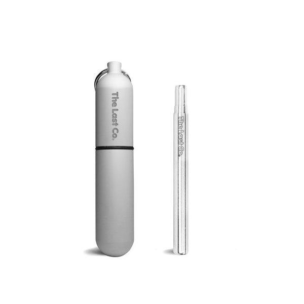 stainless steel reusable straw for cold drinks with a arctic metallic case to transport, by The Last Co. Available at cuemars.com