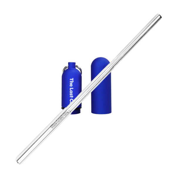 stainless steel reusable straw for cold drinks with a azure metallic case to transport, by The Last Co. Available at cuemars.com