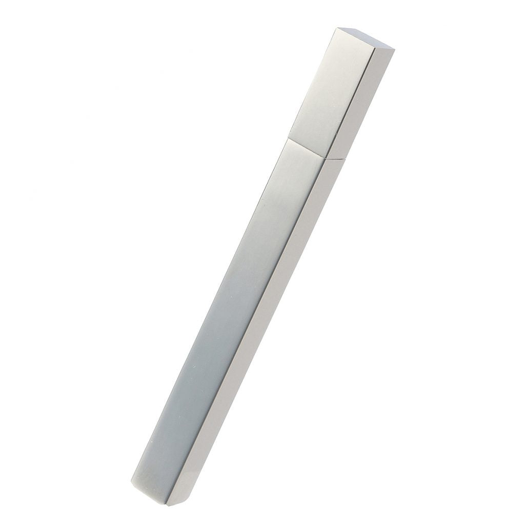tsubota-slim-stick-lighter-silver-cuemars